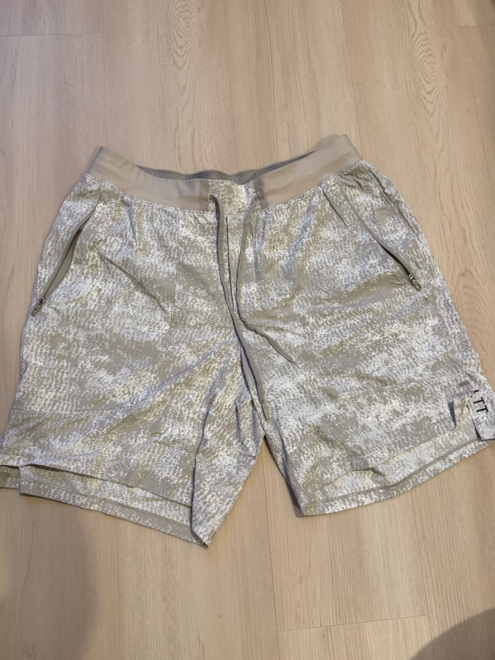 Lululemon Menโs Shorts
